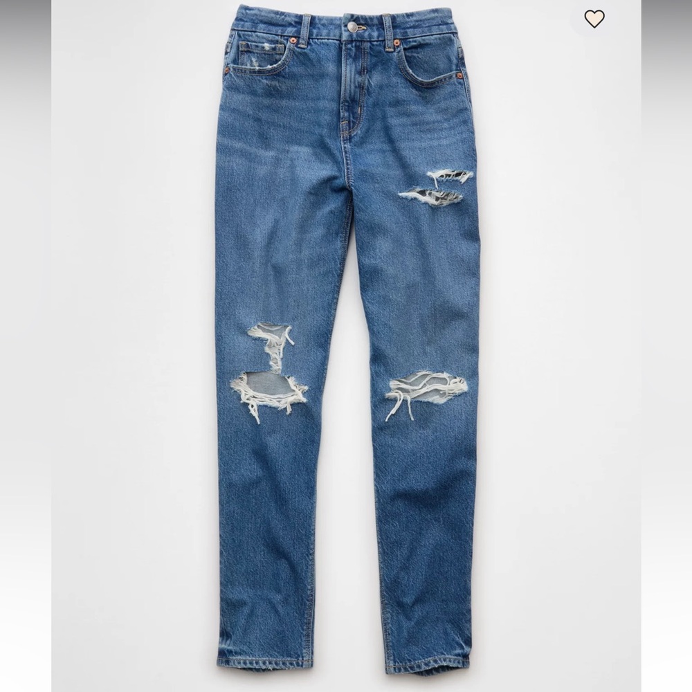 American Eagle Strigid Curvy Ripped Mom Jean